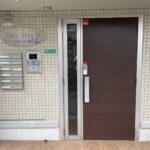 ブルーフローラ玄関